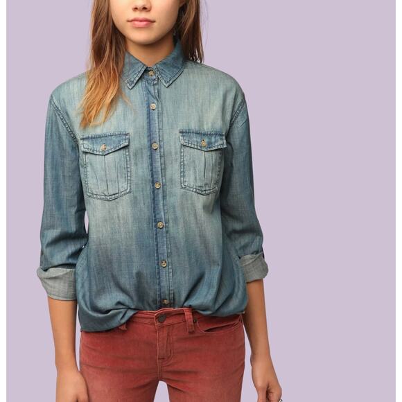 Lark & Wolff By Steven Alan Chambray Shirt Urban Outfitters - Size M - Picture 1 of 10
